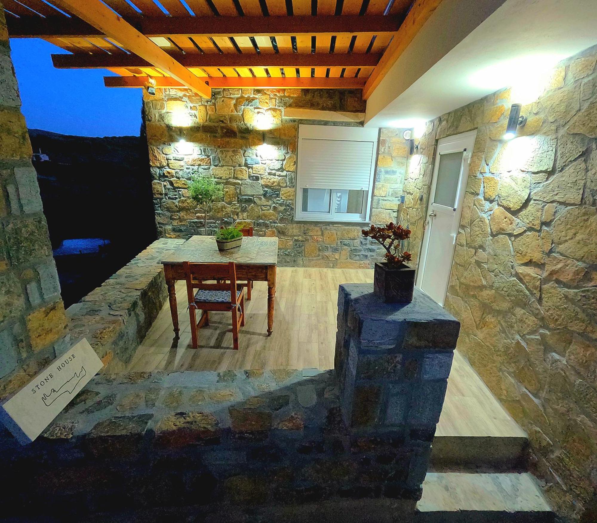 Holiday home Stone House *